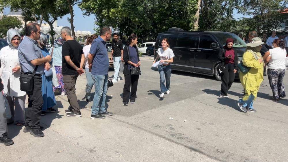 Konya'da YKS sınavına geç kalan öğrenciler gözyaşlarına boğuldu 5